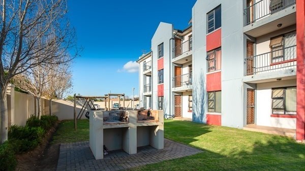 2 Bedroom Property for Sale in Buh Rein Estate Western Cape